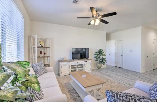 Kingman House | Modern Kingman Vacation Rental, 5 Mi to Dtwn!