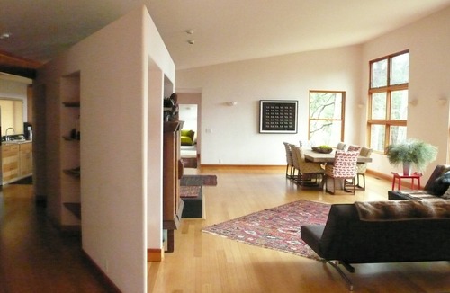 Nevada City House | Modern lives in historical setting