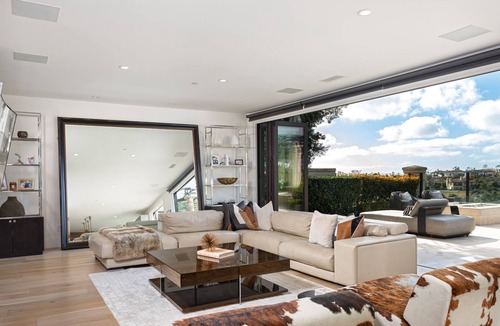 Monarch Beach House | Modern Luxury 5 Star Monarch Beach House- *Guard Gated*