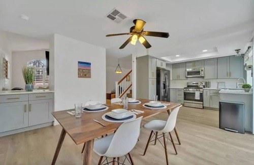Lancaster House | Modern Midcentury: Massage Chair, BBQ, TV, Sleeps 6
