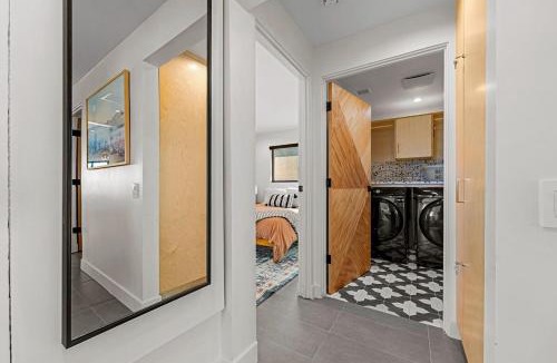 Joshua Tree Apartment | Modern on Mars - NEW Construction - SPA - Fire-pit