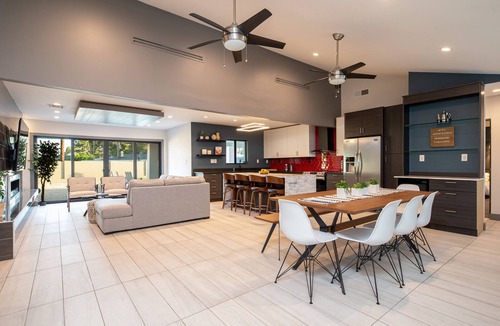 Alhambra House | Modern Phoenix Oasis - Sleeps 12 with a Heated Pool