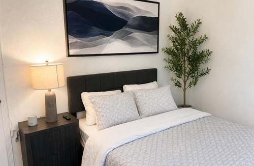 Rowland Heights House | Modern Private Suite, Near Disneyland and LAX