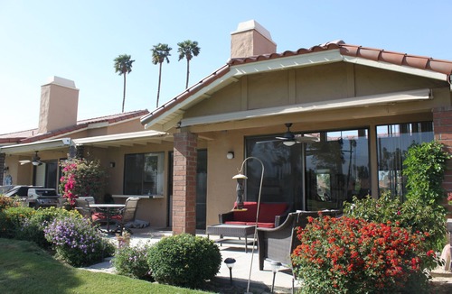Palm Desert Condo | Monterey Country Club: Golf Course with Mountain Views!