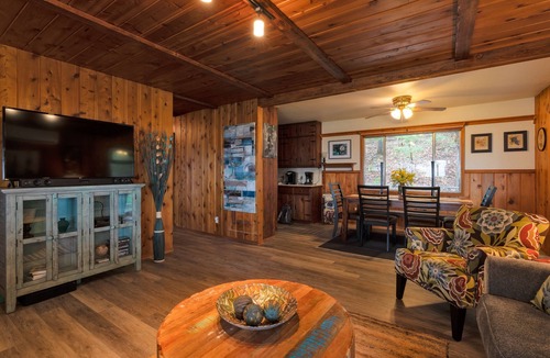 Gold Hill House | moonville retreat A little home with a winery view
