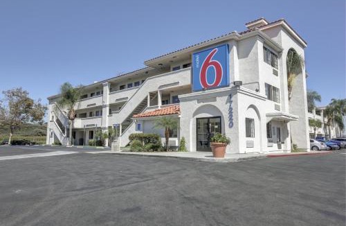 Bellflower Hotel | Motel 6-Bellflower, CA - Los Angeles