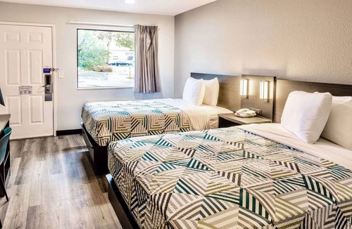 Aviara Hotel | Motel 6 Carlsbad, CA - Near Legoland