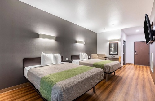 Las Vegas Hotel | Motel 6 Las Vegas, NV - Motor Speedway