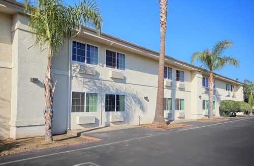 Merced Hotel | Motel 6-Merced, CA