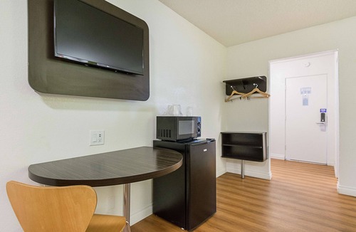 Santa Maria Hotel | Motel 6 Santa Maria, CA - South