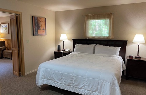 Mount Shasta Hotel | Mount Shasta Resort