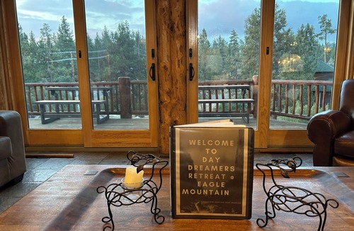 Eagle Mountain Estates House | Mountain and Ski Slope Views Eagle Mountain Estate Private Retreat