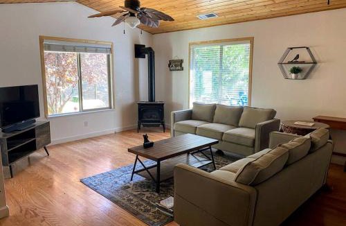 Wishon House | Mountain Family Cottage Ideal for Outdoor Adventures in Ohio