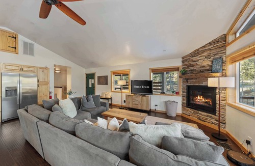 Serene Lakes House | Mountain Retreat | Canoe | Fireplace | Views