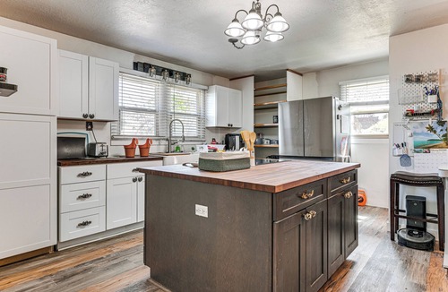 Pioche Cottage | Mountain & Valley Views! Pet-friendly Pioche Home