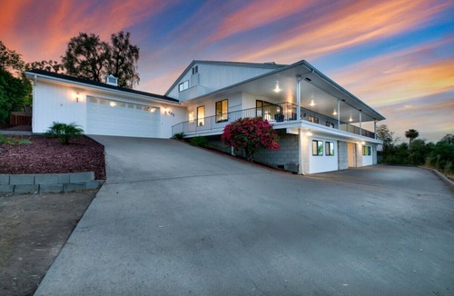 Fletcher Hills House | Mountain View 6BR with Pool Spa and Games