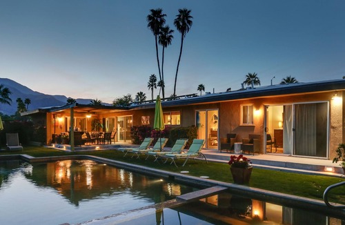 Sunmor House | Mountain view home with private pool, oversize spa & fire table - two dogs OK
