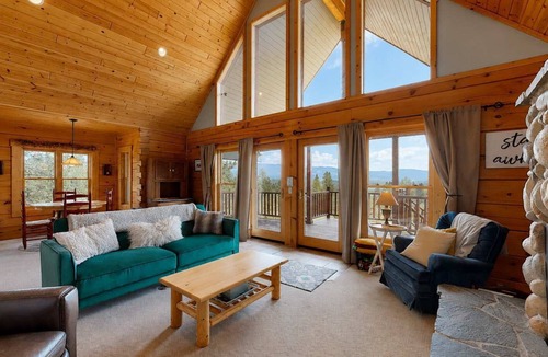 New Meadows House | Mountain View Retreat | Pool & Golf Access