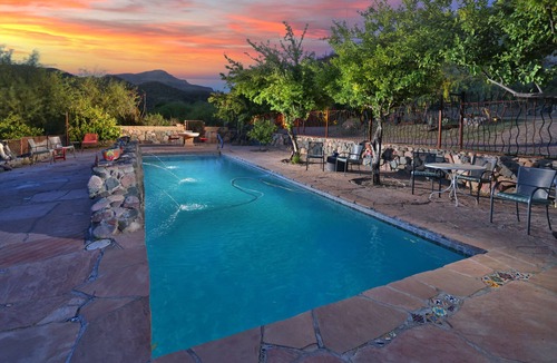 Mammoth House | Mountain Views Casita Near Canyon Trails