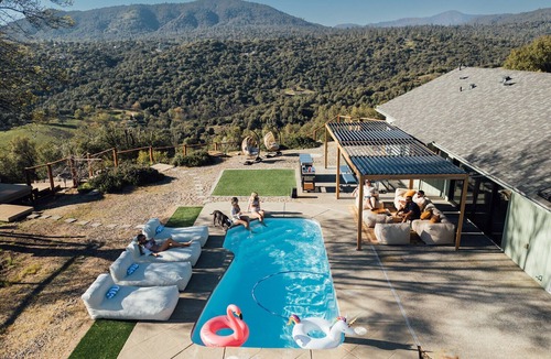 Ahwahnee House | Mountains & Moon – Wellness Elevated: Pool, Nordic Spa, Private Gym, Views