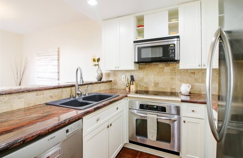 Carmine - Parkmont House | MR1: Fantastic San Jose 3 bdrm