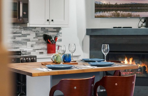 Century West Condo | MT. BACHELOR VILLAGE RESORT- Unique, Modern 1b/1ba condo. Ideal location!
