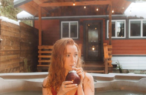 Verlot Cabin | Mt Pilchuck River Cabin | Hot Tub & Barrel Sauna