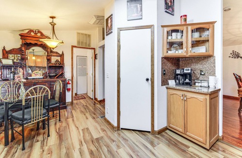 Redding House | ‘Mtn Gate Guest House’ ~ 6 Mi to Shasta Lake!