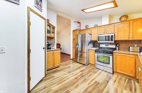 Redding House | ‘Mtn Gate Guest House’ ~ 6 Mi to Shasta Lake!