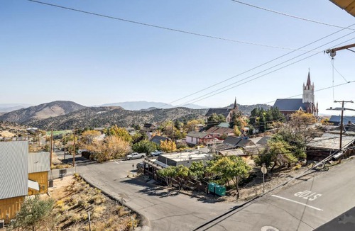 Virginia City Apartment | Mtn-View Apt w/Deck in Historic Virginia City
