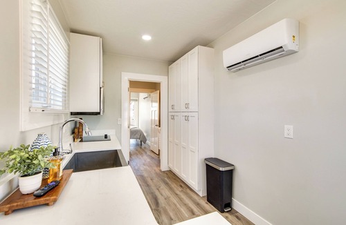 Cedar City Cottage | Mtn Views! Reimagined Container Home in Cedar City