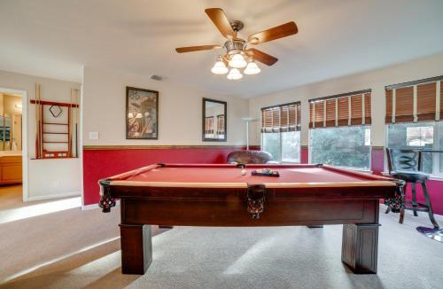 Northwest Reno House | Mtns Await: Reno Escape w/Yard & Pool Table!