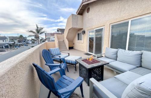 Oceano House | Multi Family! 2 min walk to Beach! EV Charger!
