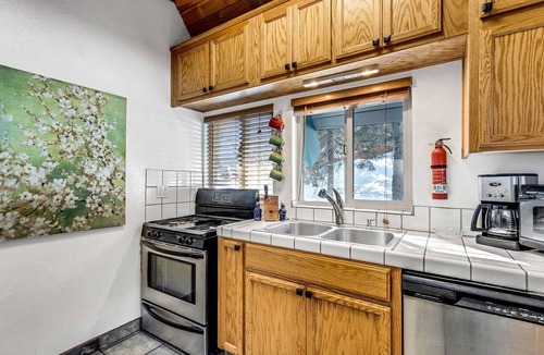 Bear Valley Cabin | Multi-Family Cabin In Great Location! - Home #183 in Bear Valley, California