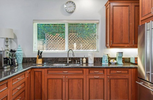 Mission Viejo House | MV Cortijo - 1Bdrm Villa, Close To Shops, ADU Only