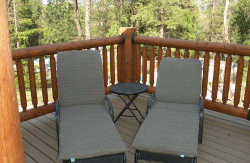 Lakehead-Lakeshore Cabin | Myers' Hillside Hideaway w/Boat Slip