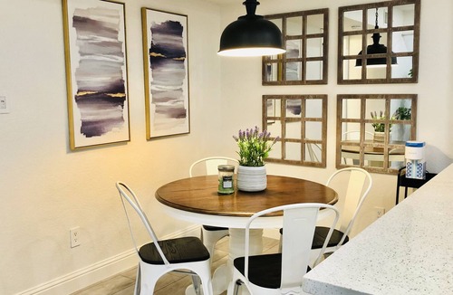 Downtown Condo | Mysuitescape at Villa Borgatta