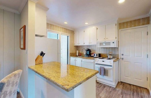 Napa Condo | Napa 1BR Silverado condo with golf view, fireplace & two patios
