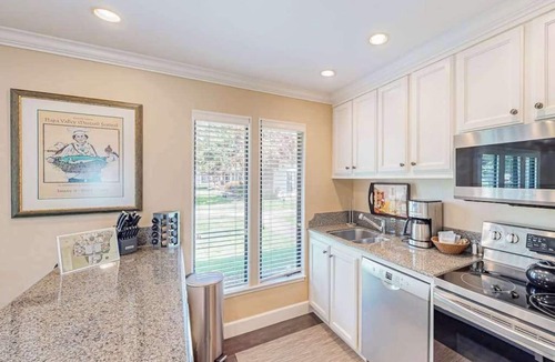 Napa Condo | Napa 2BR Silverado condo — two king suites, pool & hot tub