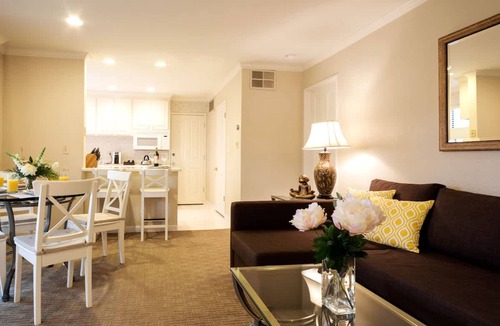 Napa Apartment | Napa Escape Luxe King Bed Near Wineries Spa