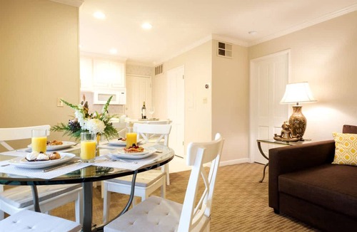 Napa Apartment | Napa Escape Luxe King Bed Near Wineries Spa