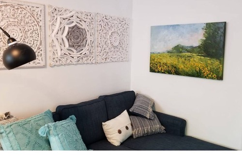 Angwin House | Napa Valley Farmhouse Cottage (pet friendly)