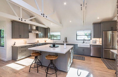 Napa House | Napa Valley Oak Knoll Modern Farmhouse