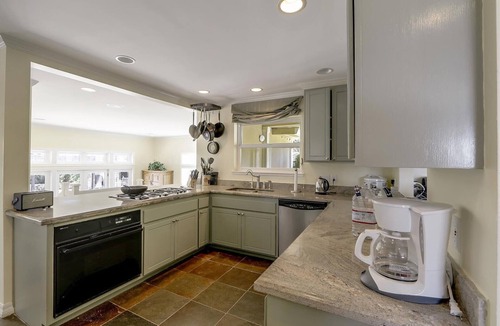 Napa House | Napa Vineyard with Stunning Views By Allevo Homes