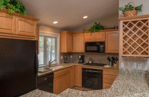 Sunriver House | Nature Getaway with Access to Exclusive Golf