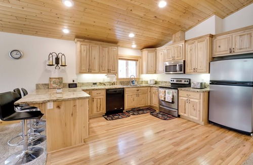 Soda Springs Cabin | Near Donner Lake & Skiing: Soda Springs Cabin!
