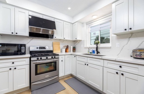 Walnut Valley House | Near Hospital/West Covina Renovated 4BR