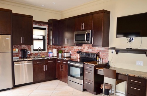 Leucadia House | Neptune By the Sea Guest House