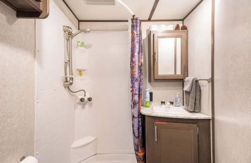 Los Gatos House | Nestle in Santa Cruz Mountains reconnect with nature. Exp. glamorous camping!