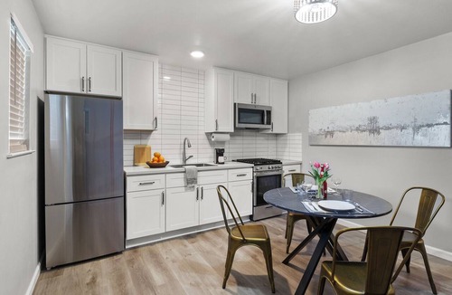 Sacramento Apartment | New 1BR Apartment - Walk to Downtown Sac